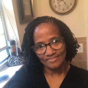 Meet your Posher, Valerie